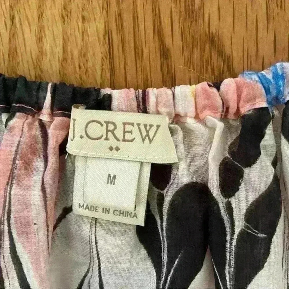 J Crew Women’s Blouse Size M Pink Black Cotton Silk Ruffle Neckline Flowy Boho - Picture 6 of 10